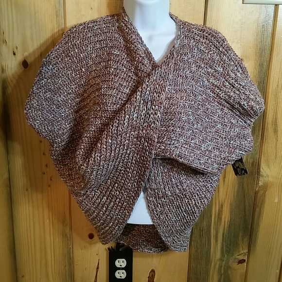 Fashion Forum Sweaters - ***SOLD***Alpaca sweater with a twist